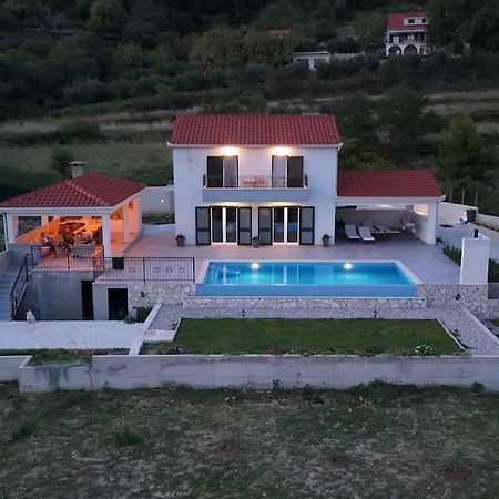 הוילה Klis Secluded House - Guaranteed Privacy - Heated Pool מראה חיצוני תמונה