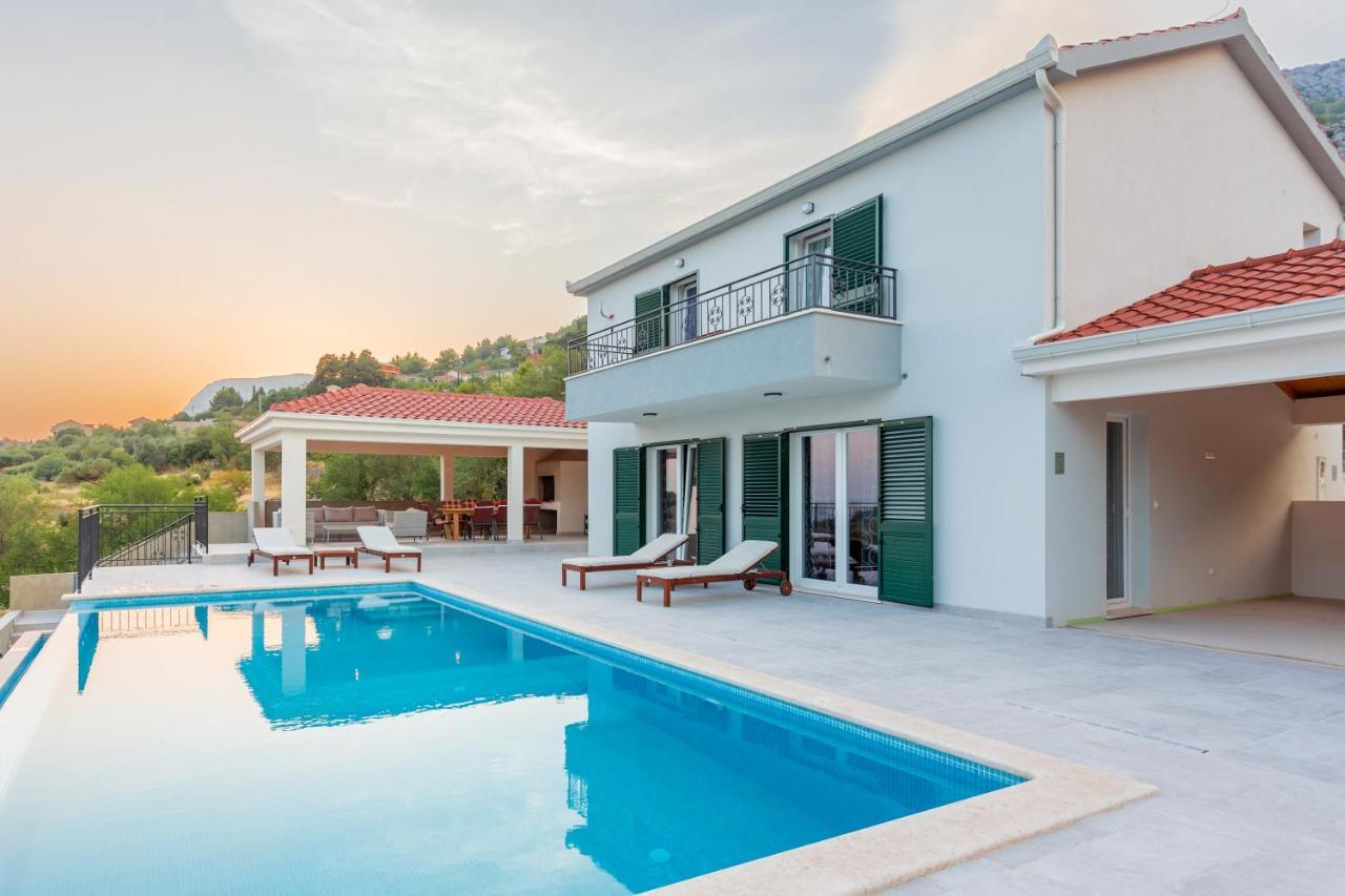 הוילה Klis Secluded House - Guaranteed Privacy - Heated Pool מראה חיצוני תמונה