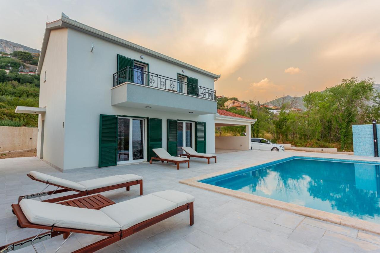 הוילה Klis Secluded House - Guaranteed Privacy - Heated Pool מראה חיצוני תמונה
