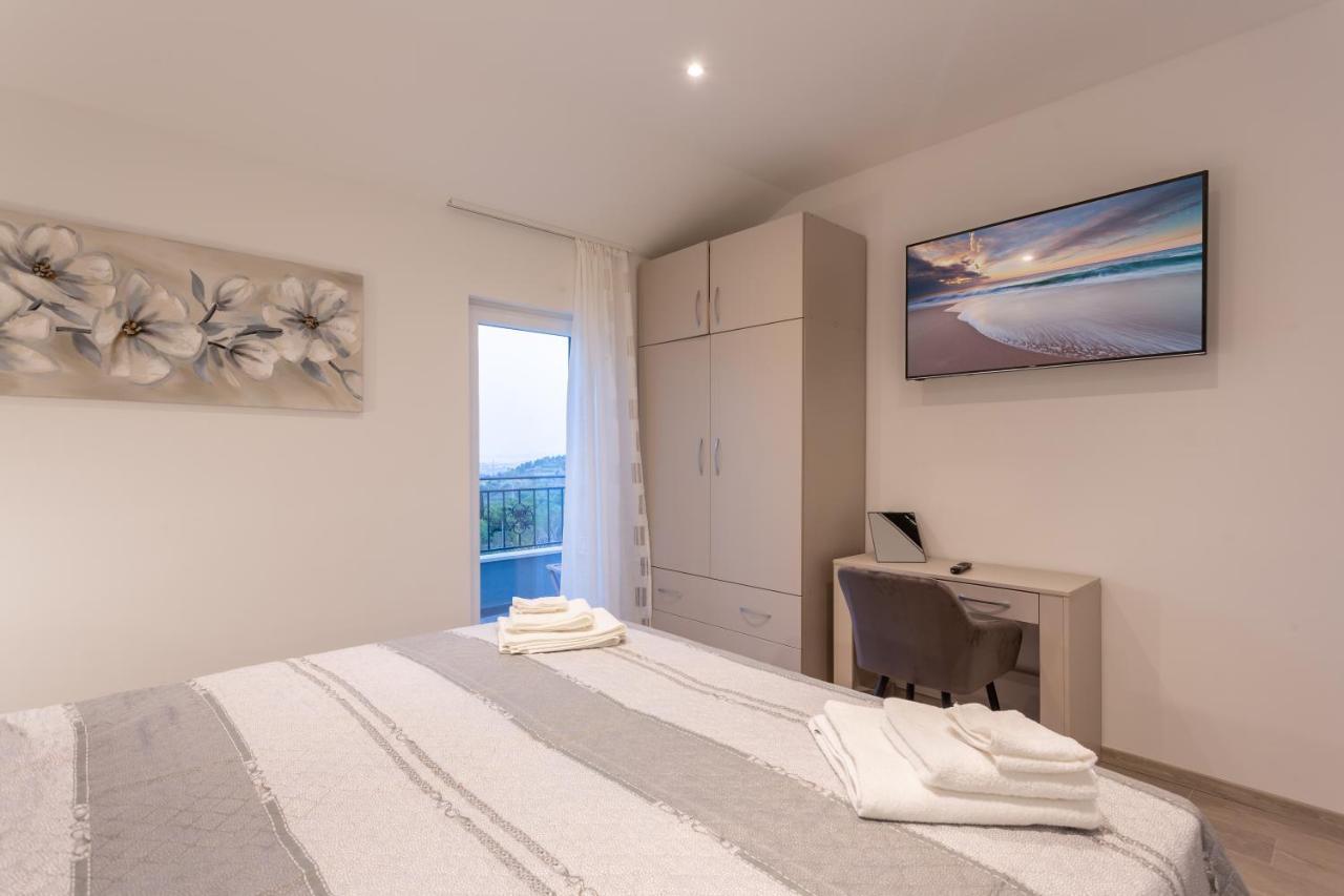הוילה Klis Secluded House - Guaranteed Privacy - Heated Pool מראה חיצוני תמונה
