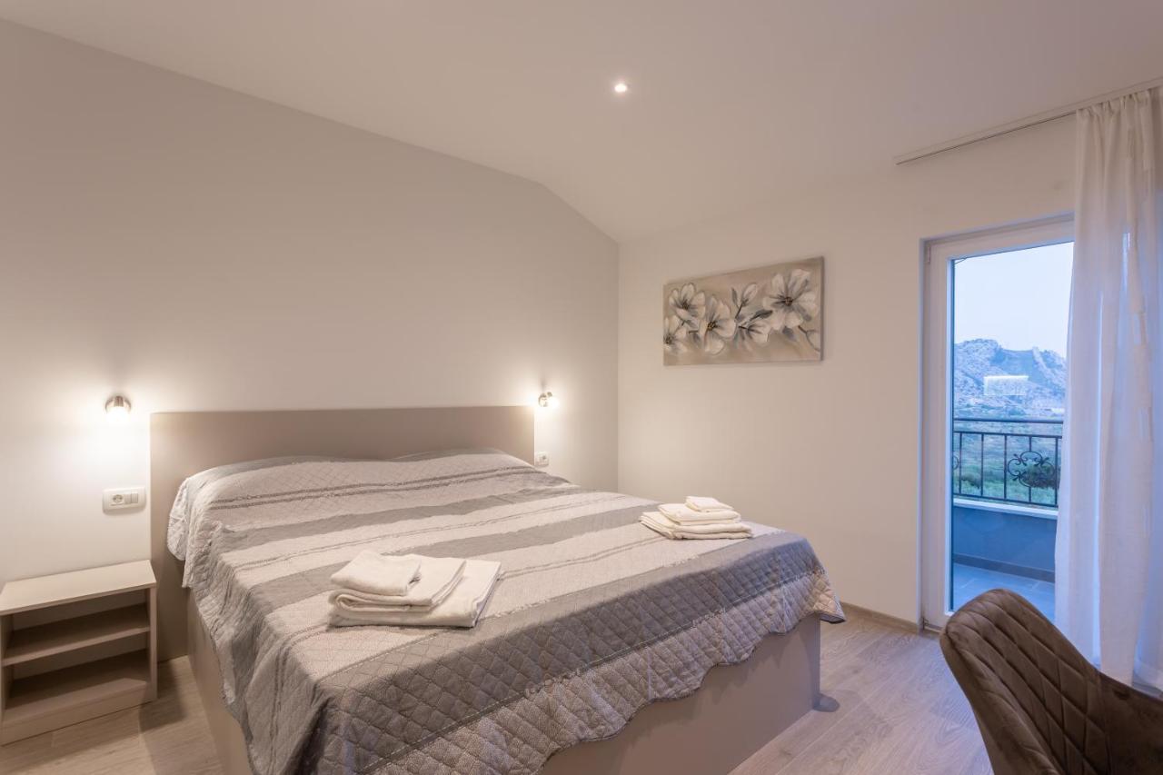 הוילה Klis Secluded House - Guaranteed Privacy - Heated Pool מראה חיצוני תמונה