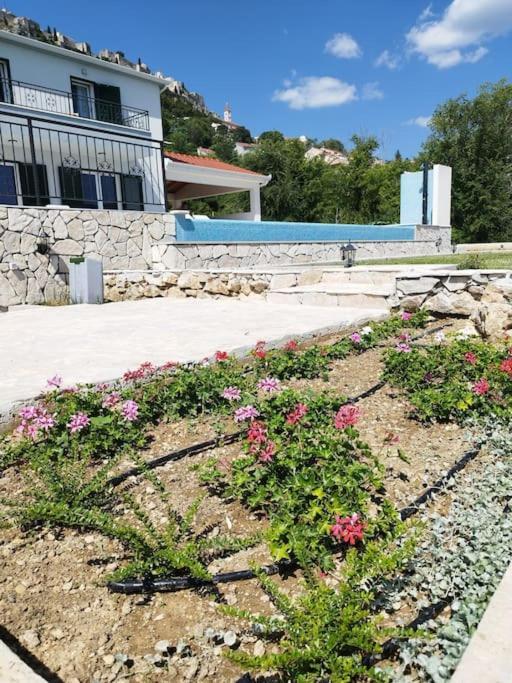 הוילה Klis Secluded House - Guaranteed Privacy - Heated Pool מראה חיצוני תמונה