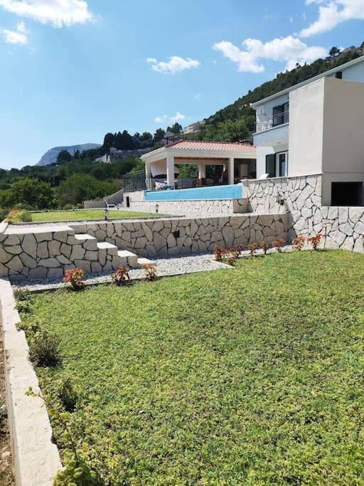 הוילה Klis Secluded House - Guaranteed Privacy - Heated Pool מראה חיצוני תמונה
